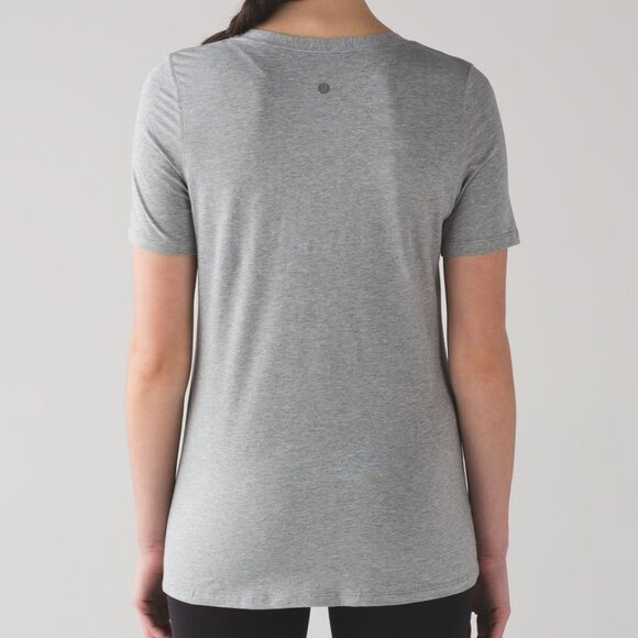 Lululemon Athletica Women's Love Tee IV in Heathered Medium Grey - Picture 2 of 7
